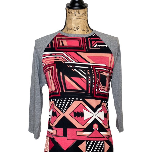 LuLaRoe Tops - LuLaRoe Randy Baseball T Shirt Womens XS Multicolor Geometric 3/4 Sleeve Crew